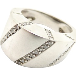 Designer Estate Gregg Ruth 18 Karat White Gold Round Diamond Fashion Ring