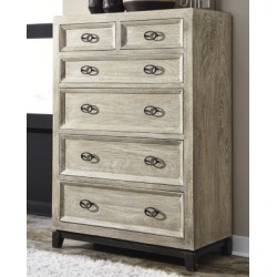 Halamay Chest of Drawers, Gray