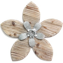 Stratton Home Decor Farmhouse Flower Wall Decor