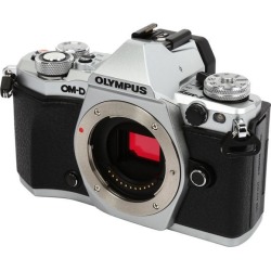 OLYMPUS OM-D E-M5 Mark II V207040SU000 Silver Mirrorless Micro Four Thirds Digital Camera (Body)