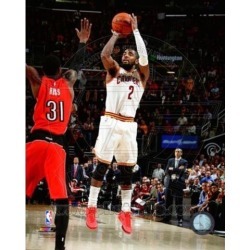 Posterazzi PFSAARO01701 Kyrie Irving 2014-2015 Action Sports Photo - 8 x 10 in.