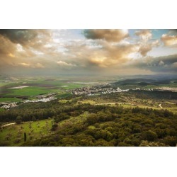 Posterazzi DPI12286907 Mount Carmel with Glowing Clouds Over Jezreel Valley - Israel Poster Print by Reynold Mainse, 19 x 12