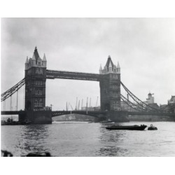 Posterazzi SAL25547139 Tower Bridge London England Poster Print - 18 x 24 in.