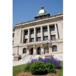 USA, Wisconsin, Manitowoc County Courthouse Poster Print by Cindy Miller Hopkins (17 x 25)