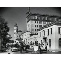 Posterazzi SAL25545955 USA Florida St. Augustine Traffic in Street Poster Print - 18 x 24 in.