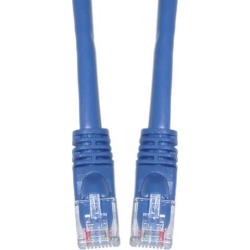 CableWholesale 10X6-061200 Cat5e Blue Ethernet Patch Cable Snagless Molded Boot 200 foot