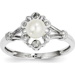 Sterling Silver Pearl & Diamond Ring