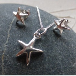 Silver Star Pendant And Stud Earring Set