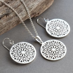 Silver Snowflake Jewellery Set