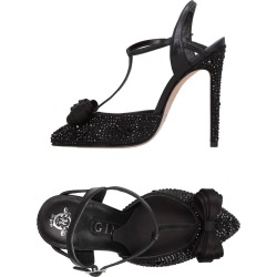 GINA Pumps