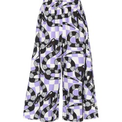 WHITE* 3/4-length shorts