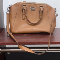Michael Kors Bags | Large Brown Michael Kors Purse | Color: Brown/Tan | Size: Os found on Bargain Bro from poshmark, inc. for USD $38.00