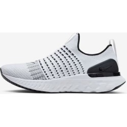 Nike Shoes | Mens Nike React Phantom Run Size 9.5. | Color: Black/Silver | Size: 9.5