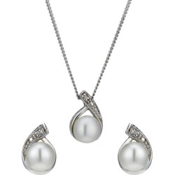 Silver Cultured Freshwater Pearl Pendant & Stud Earrings Set