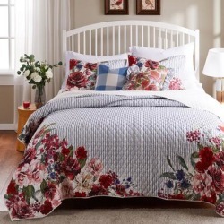 Barefoot Bungalow Lexi Quilt and Pillow Sham Set by Greenland Home Fashions in Blue (Size TWIN/TWINXL)
