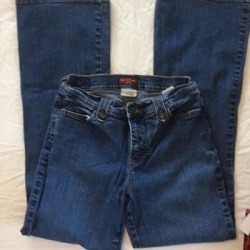 Levi's Jeans | Leviss | Color: Blue | Size: 10 found on Bargain Bro Philippines from poshmark, inc. for $20.00
