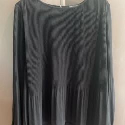 Zara Tops | Perfect Holiday Top | Color: Black | Size: L found on Bargain Bro Philippines from poshmark, inc. for $13.00
