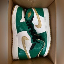 Nike Shoes | Men's Air Jordan 1 Retro High Og 'Celtics' Sneaker | Color: Green/Yellow | Size: 6