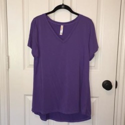 Lularoe Tops | Lularoe Short Sleeve Top | Color: Purple | Size: M found on Bargain Bro from poshmark, inc. for USD $7.60