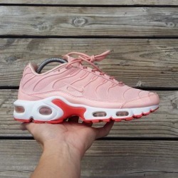 Nike Shoes | 2018 Women Nike Air Max Plus Coral Stardust Running Shoes Sneakers | Color: Pink/White | Size: 9.5