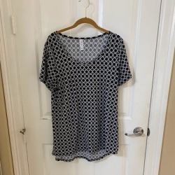 Lularoe Tops | Lularoe Classic Tee - Size Large Black & White, Buttery Soft - Like New! | Color: Black/White | Size: L found on Bargain Bro from poshmark, inc. for USD $11.40
