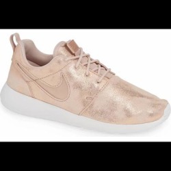 Nike Shoes | Nike Premium Womens Shoe - Rose Gold | Color: Gold/Red | Size: 5