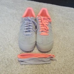 Adidas Shoes | Adidas Samoa Women's | Color: Gray/Pink | Size: 10