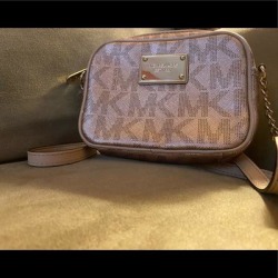 Michael Kors Bags | Michael Kors Crossbody | Color: Brown | Size: Os found on Bargain Bro from poshmark, inc. for USD $47.88