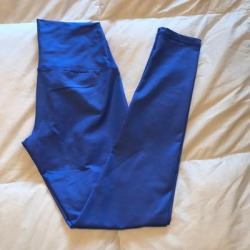 American Eagle Outfitters Pants & Jumpsuits | Arie Play Shine High Waisted Legging Blue | Color: Blue | Size: M found on Bargain Bro Philippines from poshmark, inc. for $36.00