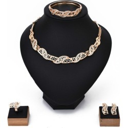 Necklace Jewelry Set Earring Necklace Bracelet Ring Four-Piece Set