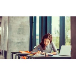 A 1st Time Student's Guide to Conquering Freshman Year