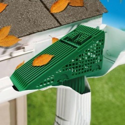 Wedge Downspout Clog-Eliminating Screen