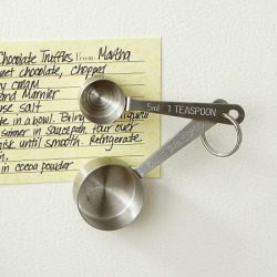 2 Magnetic Stainless Steel Measuring Spoons