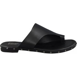 Bleecker & Bond Women's Heidi Sandal in Black Leather, Size 7 Medium