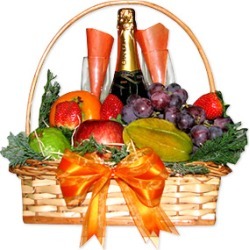 Fruits and champagne Basket