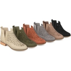 Journee Collection Womens Side Split Geometric Laser Cut Booties