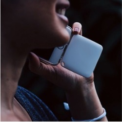 Emergency Apple and Android Smartphone Charger