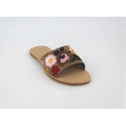N Demand Shoes "Gardenia" Chic Flat Sandals Collection.