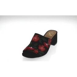 N Demand Shoes "Bernadette" Embroidered Low-Heel Slide Sandal LA171-2
