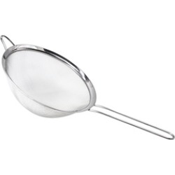 K. S/S Strainer W/Handle 20cm (x3)