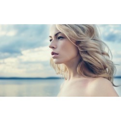 $175 Worth of face framing highlight (10-15 foils), glossing treatment, hand massage, haircut, and style.