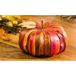 Thanksgiving-Themed Fall Tabletop Decor