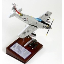 Mastercraft Collection PW10053 A-1H Skyraider USN Model
