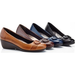 Rasolli Women's Low-Wedge Pumps