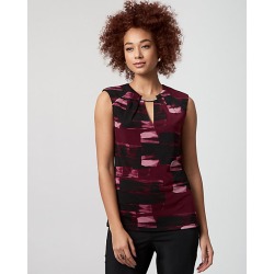 Le Chateau Womens - Abstract Print Knit Split Neck Top in Dark Burgundy Size XS Polyester/Metal