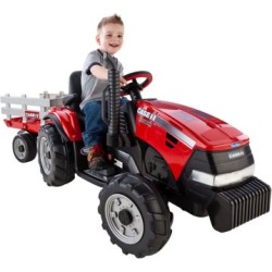 Peg Perego Case IH Magnum Tractor & Trailer