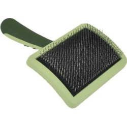 Safari Curved Firm Slicker Dog Brush (7.5 in. x 4.5 in.), W466 NCL00 found on Bargain Bro from Tractor Supply for USD $11.01