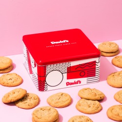 Fresh Baked Peanut Butter with Peanut Butter Chip Cookies - size: 2lb Signature Cookie Tin