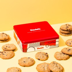 Fresh Baked Oatmeal Raisin Cookies - size: 1lb Signature Cookie Tin
