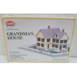 Model Power 1556 N Scale Grandma's House Kit